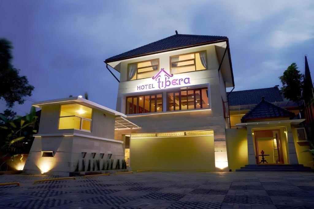 Hotel Tibera Taman Cibeunying Bandung Exterior foto