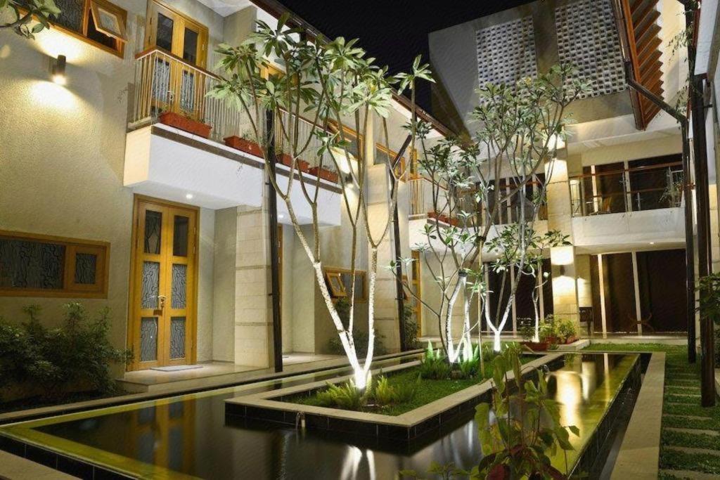 Hotel Tibera Taman Cibeunying Bandung Exterior foto